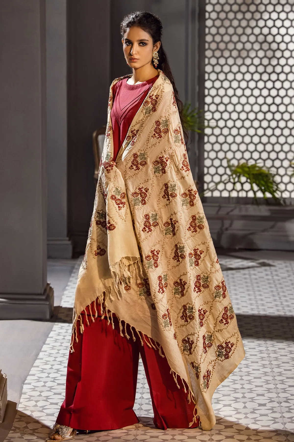 3420-FLORA-PLUM EMBROIDERED PASHMINA BLEND SHAWL