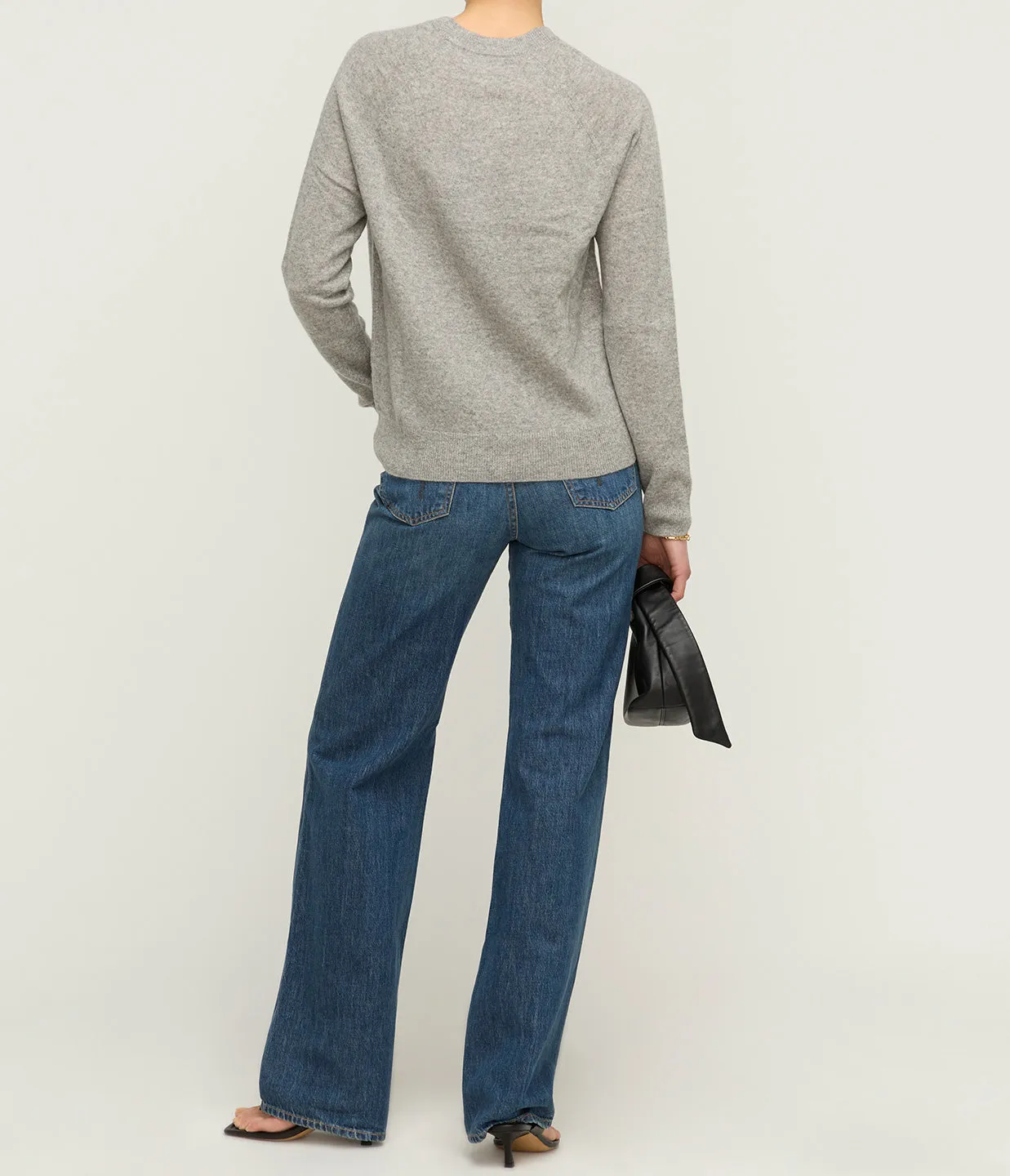 Boston Round Neck Sweater in Grey Melange